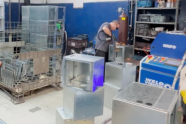 Solda Mig, Tig e Laser - Adom Metalúrgica